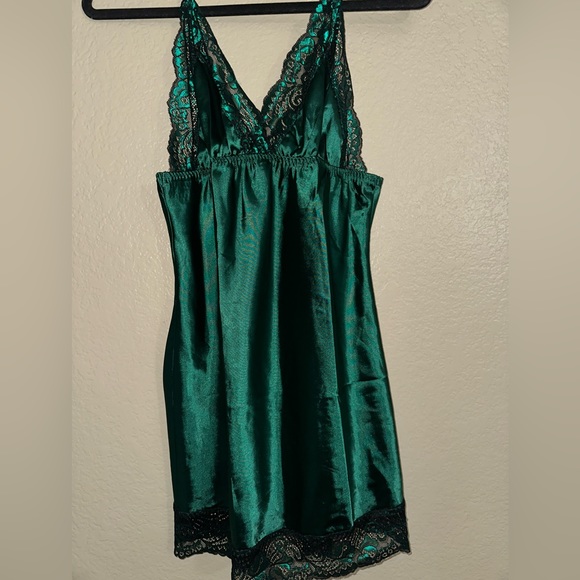 Intimates & Sleepwear Emerald Green Satin Nightgown 3x2 Poshmark